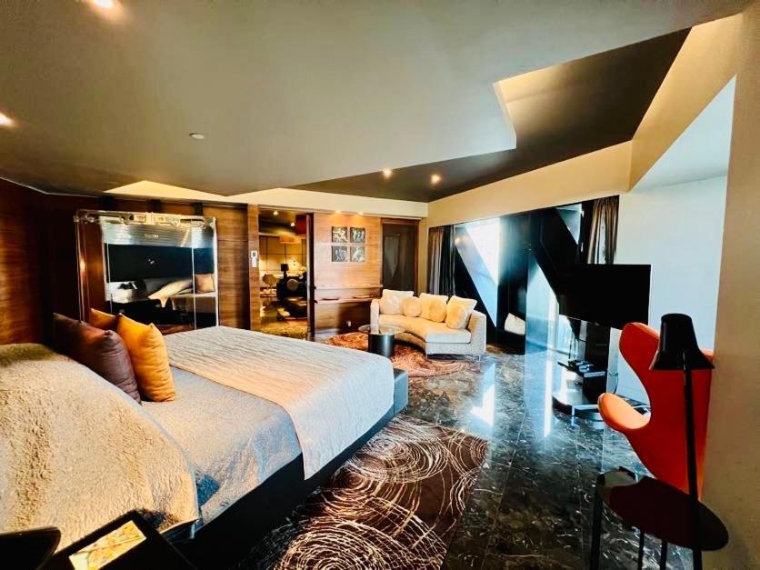 The Park Hyderabad, Banjara Hills Near Hussain Sagar Lake Exterior foto A suite at the hotel